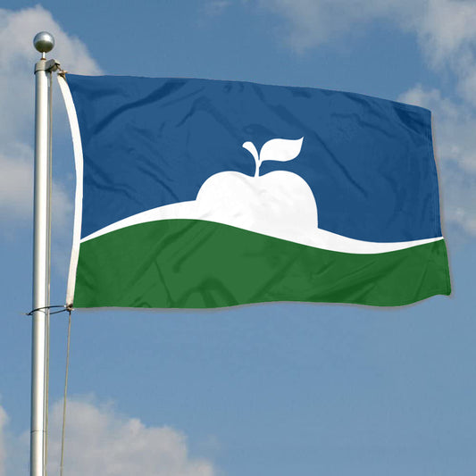 Fyon Manhattan, Kansas Flag Banner