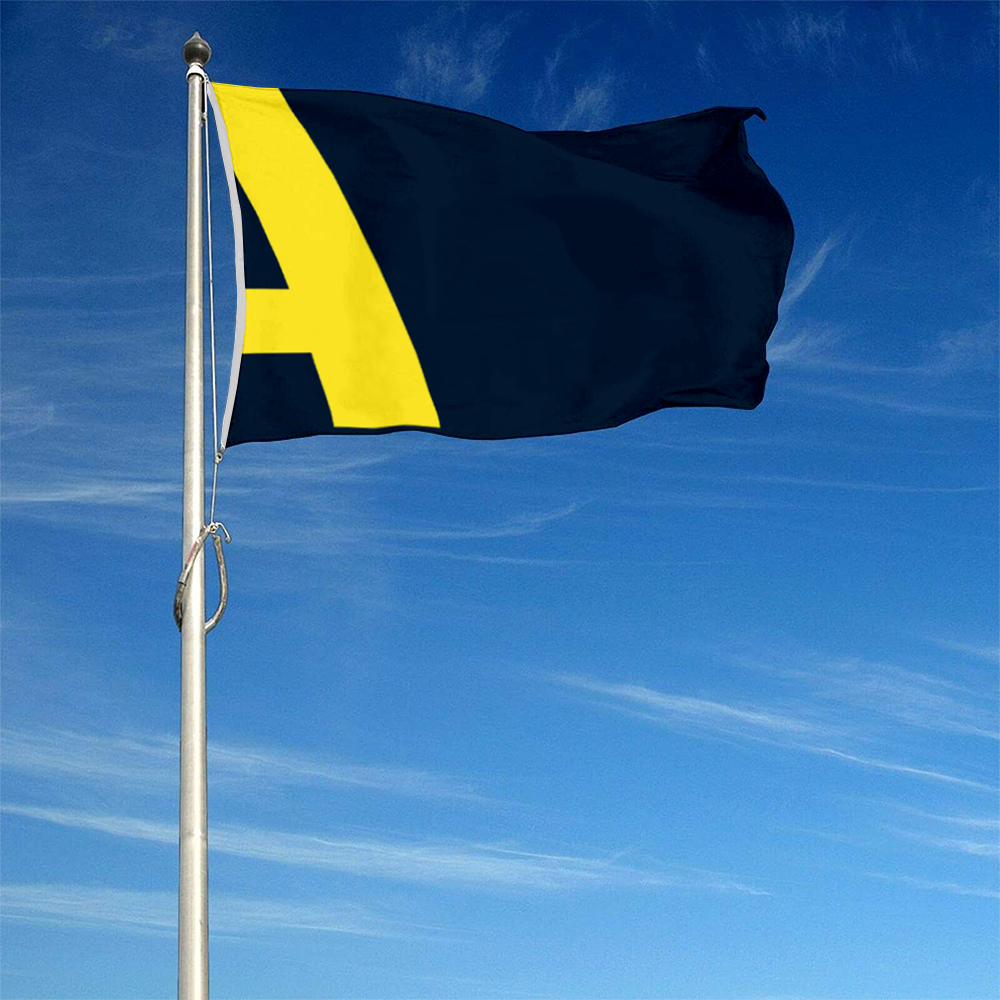 Fyon Aberdeen, Washington flag banner