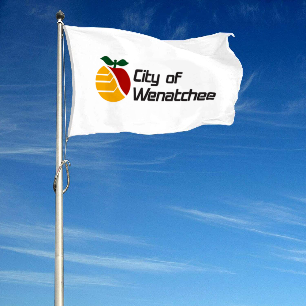 Fyon Wenatchee, Washington flag Banner