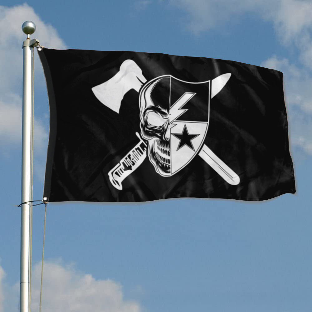 Fyon Hatchet and Dagger Danger Pirate Flag Indoor and outdoor banner