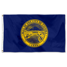 Fyon Tacoma, Washington flag banner