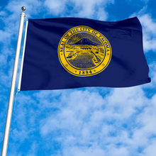 Fyon Tacoma, Washington flag banner